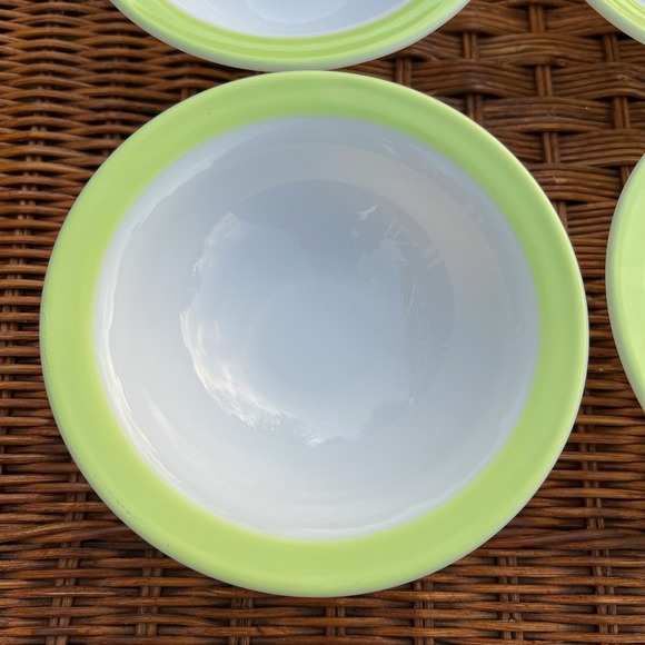 Set 4 Vintage Pyrex 6.25" Lime Rimmed Soup Cereal Bowls Milk Glass USA - Picture 4 of 12